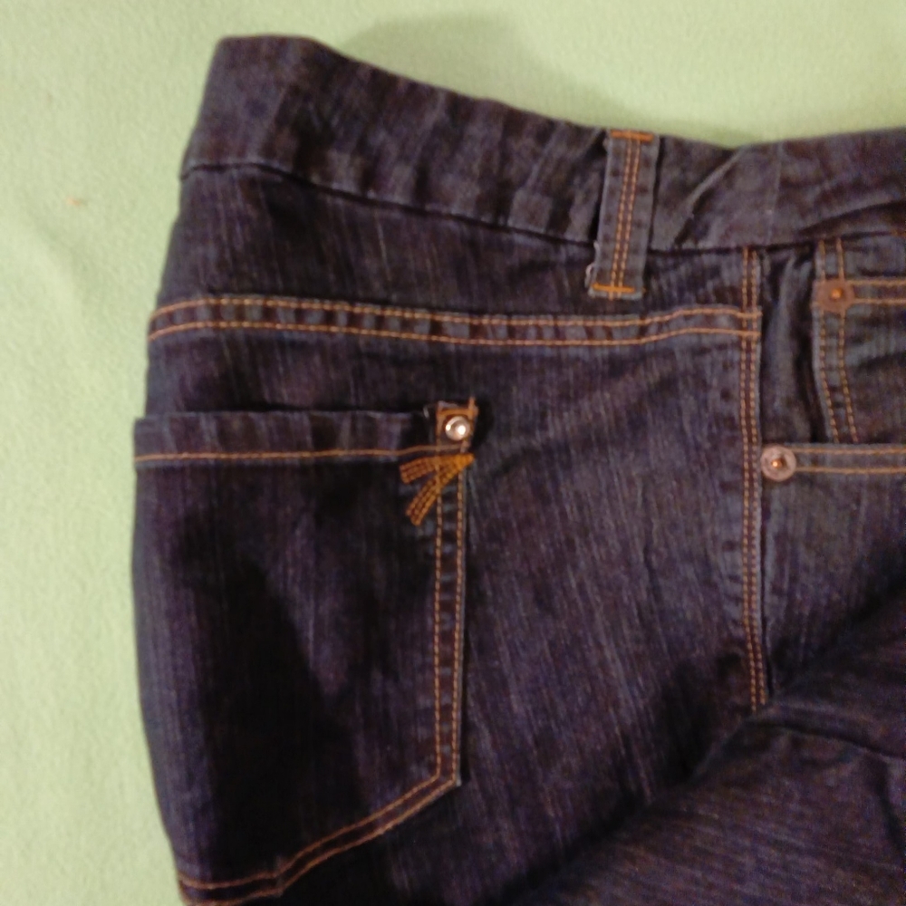 Torrid Flamming Heart Jeans - Picture 6 of 7
